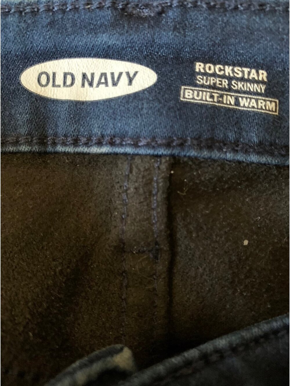 Old Navy Rockstar Super Skinny Built-In Warm Jeans - Picture 4 of 4